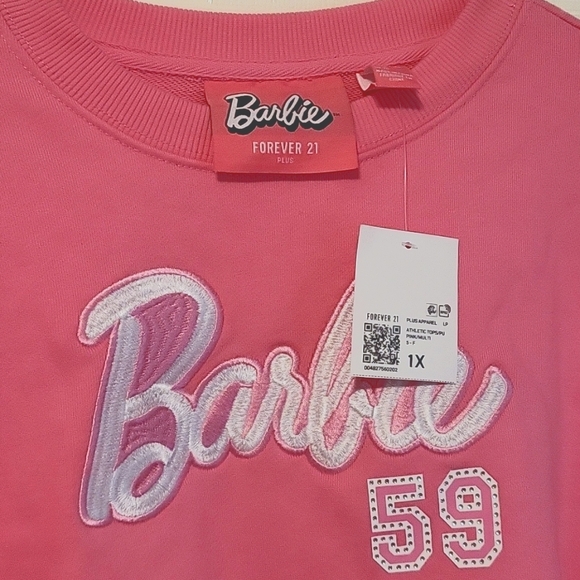 F21 Barbie crewneck - Picture 3 of 8